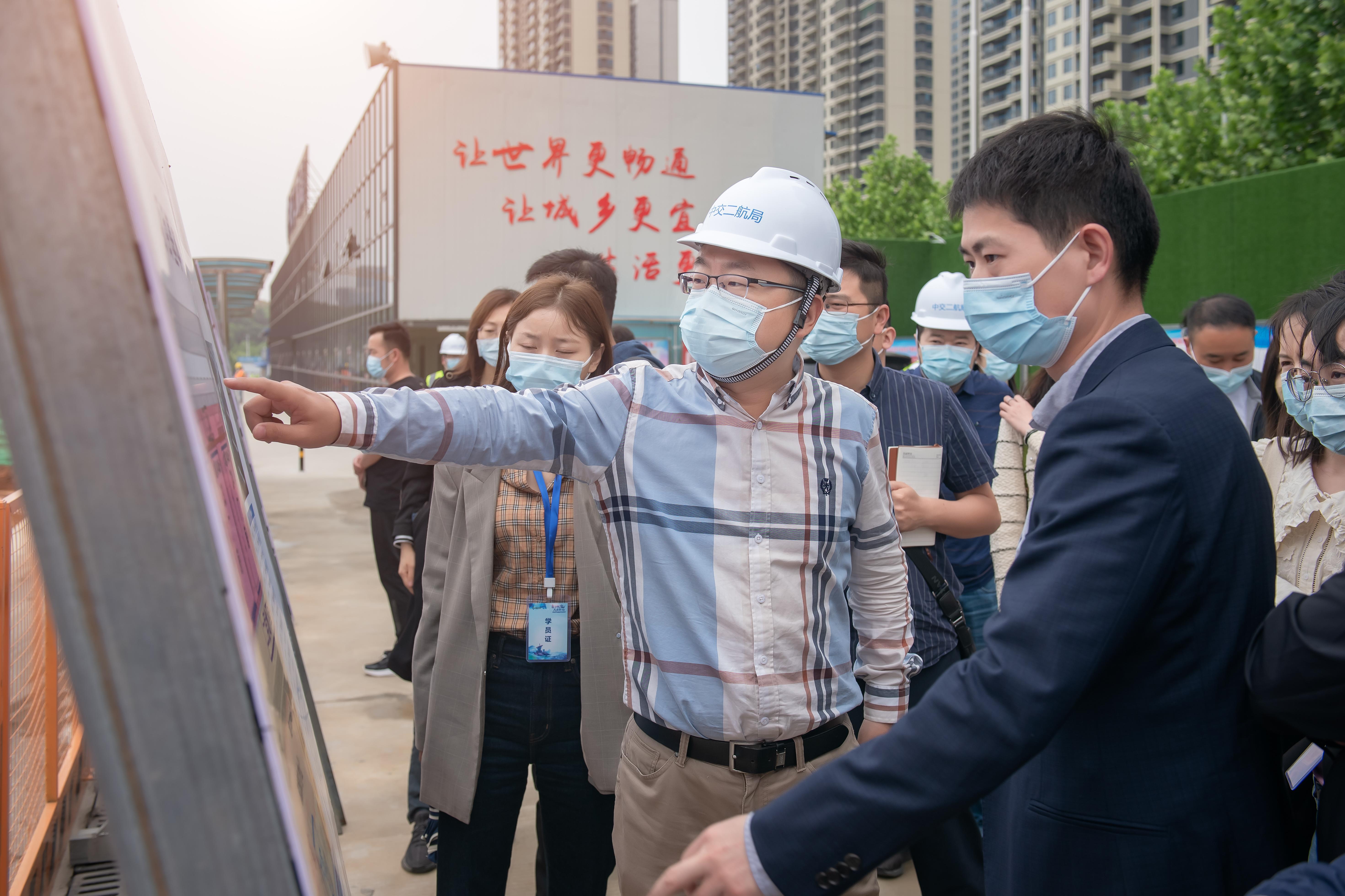 ÉúÎïÁ¢ÒìÔ°¶þÆÚ ºú°€.jpg